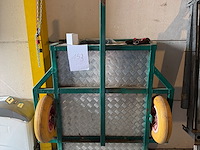 Gesloten aanhangwagen - afbeelding 1 van  3