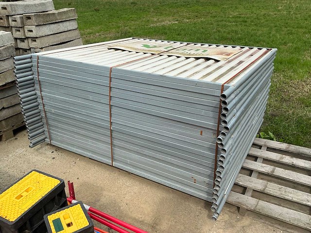 Gesloten bouwhekken (24x) - afbeelding 1 van  4