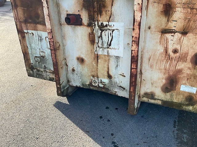 Gesloten container - afbeelding 2 van  19