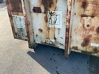 Gesloten container - afbeelding 2 van  19