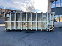 Gesloten container - afbeelding 12 van  19