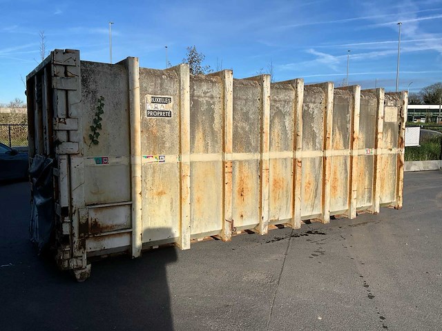 Gesloten container - afbeelding 16 van  19