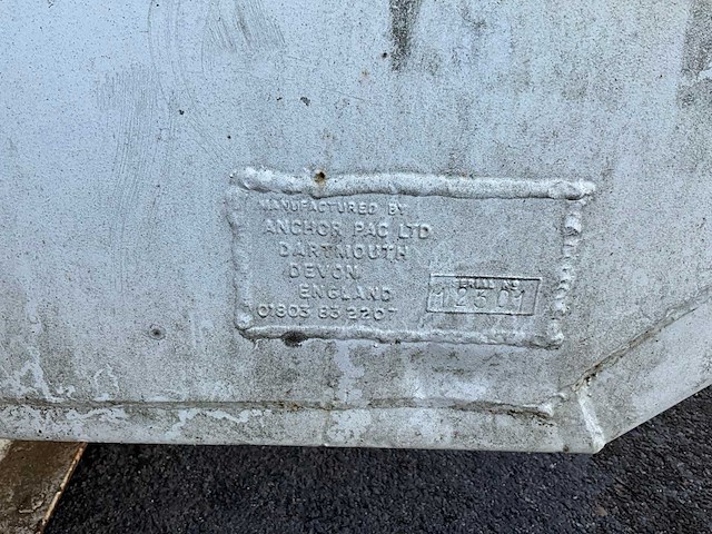 Gesloten container - afbeelding 2 van  13