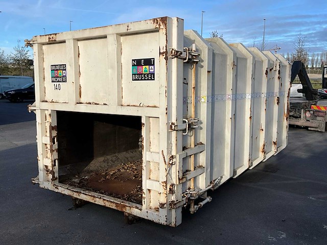 Gesloten container - afbeelding 9 van  13