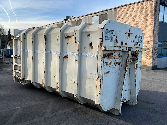 Gesloten container - afbeelding 10 van  13