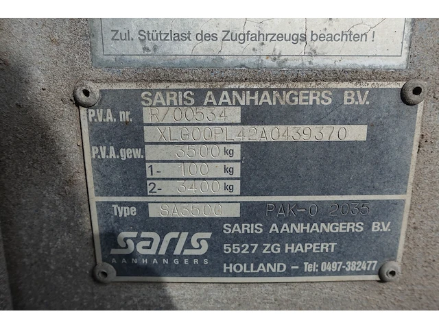 Gesloten kipaanhangwagen saris - afbeelding 2 van  15