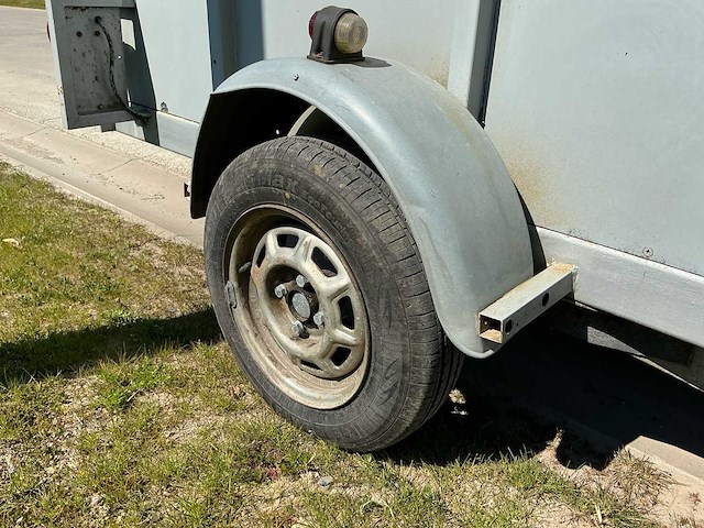 Gesloten opbouw aanhangwagen - afbeelding 5 van  8