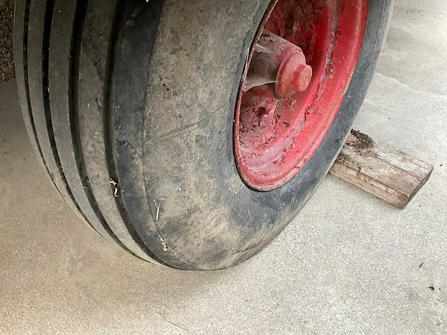 Gesloten vee-/dierenaanhangwagen - afbeelding 3 van  11