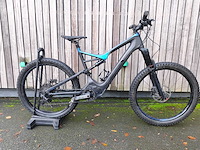 Gespecialiseerde carbon e-mountainbike - afbeelding 1 van  9