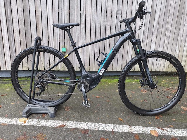 Gespecialiseerde levo e-mountainbike - afbeelding 2 van  8