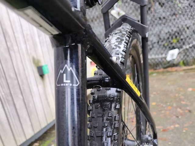 Gespecialiseerde levo e-mountainbike - afbeelding 4 van  8