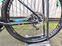 Gespecialiseerde levo e-mountainbike - afbeelding 6 van  8