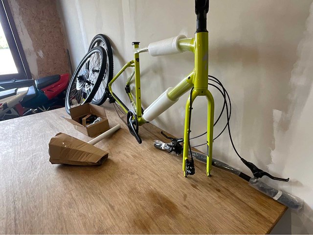 Gespecialiseerde sirus 2.0 maat l stadsfiets - afbeelding 2 van  7