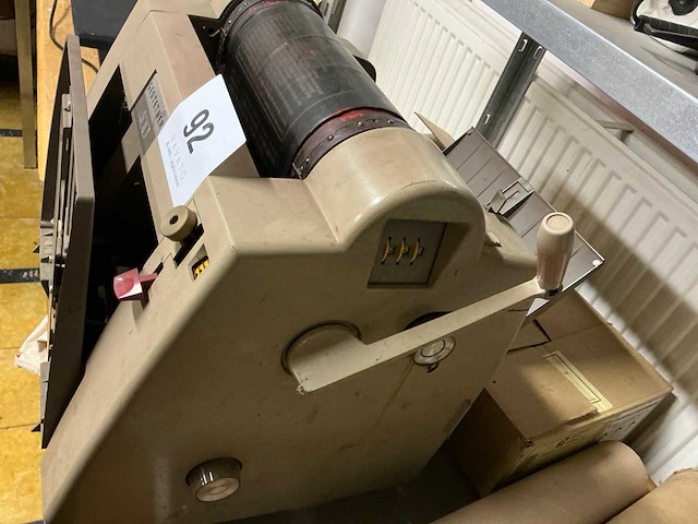 Gestetner 400 retro manuele druk machine - afbeelding 4 van  8