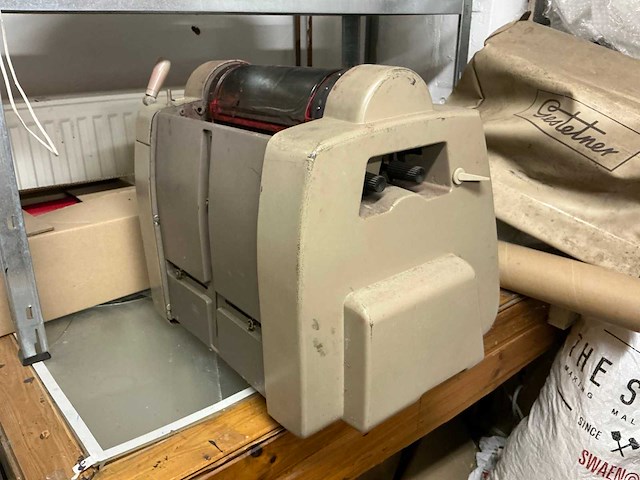 Gestetner 400 retro manuele druk machine - afbeelding 6 van  8