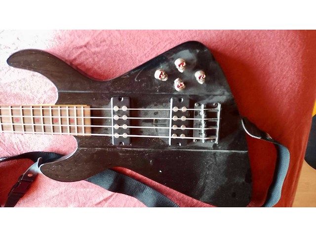 Getekend “dean" elektrische gitaar - afbeelding 2 van  3