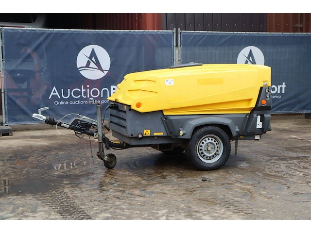 Getrokken compressor atlas copco qax 20 diesel 16kw 2014 - afbeelding 1 van  1