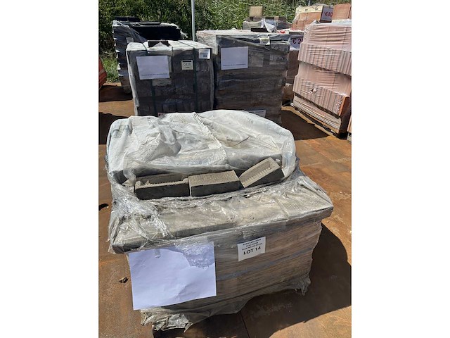 Gevelstenen rijswaard grijs 215x102x65 - afbeelding 1 van  2
