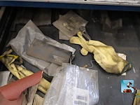 Gevestigd met inhoud - afbeelding 2 van  14
