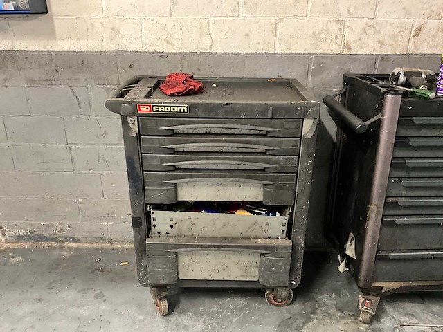 Gevulde facom werkbak - afbeelding 1 van  9