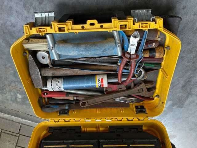 Gevulde gereedschapkoffer - tools set - afbeelding 2 van  3