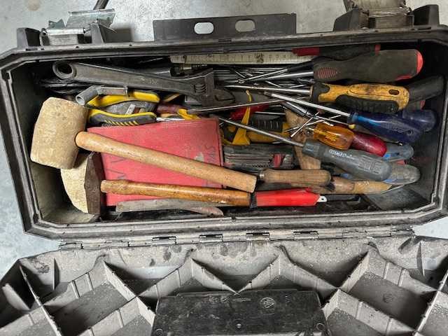 Gevulde gereedschapskoffer - accessory haandtools - afbeelding 1 van  2