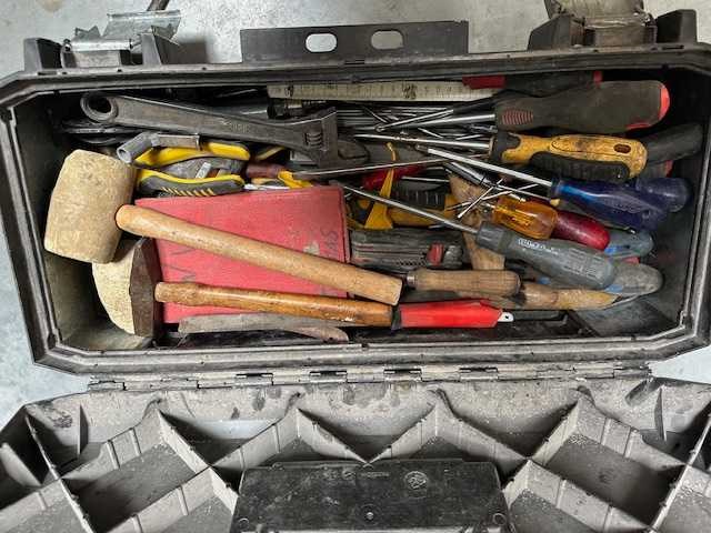 Gevulde gereedschapskoffer - accessory haandtools - afbeelding 2 van  2