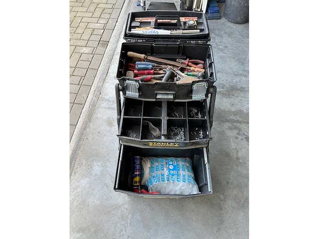 Gevulde gereedschapskoffer fat max stanley - various contractor materials - afbeelding 1 van  3