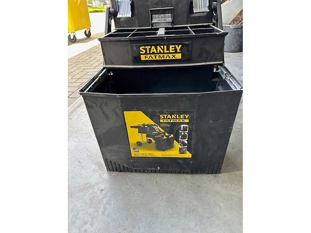 Gevulde gereedschapskoffer fat max stanley - various contractor materials - afbeelding 2 van  3