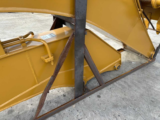 Gew - long reach arm + voorarm cat 320d - afbeelding 3 van  26