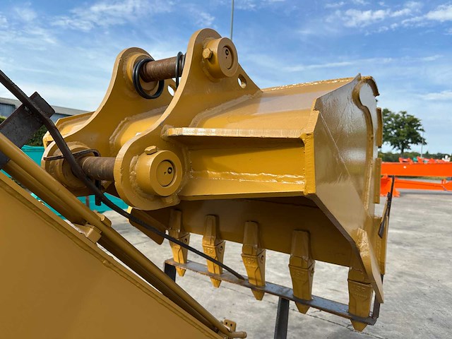 Gew - long reach arm + voorarm cat 320d - afbeelding 5 van  26