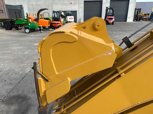 Gew - long reach arm + voorarm cat 320d - afbeelding 8 van  26