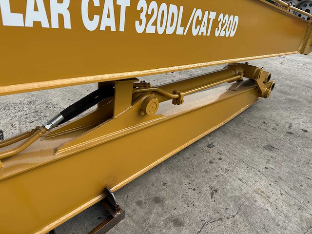 Gew - long reach arm + voorarm cat 320d - afbeelding 15 van  26