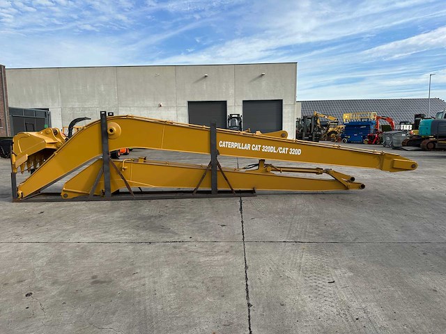 Gew - long reach arm + voorarm cat 320d - afbeelding 23 van  26