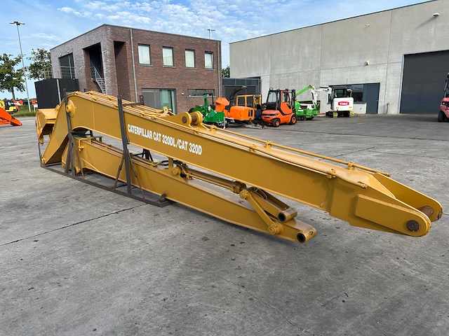Gew - long reach arm + voorarm cat 320d - afbeelding 24 van  26