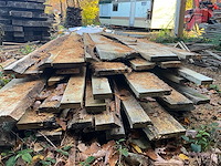 Gezaagde restjes in eikenhouten planken - afbeelding 5 van  5