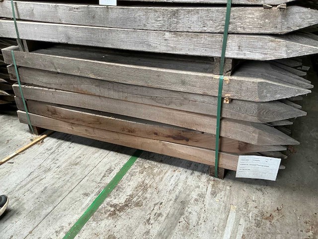 Gezaagde robinia paal (90x) - afbeelding 1 van  3
