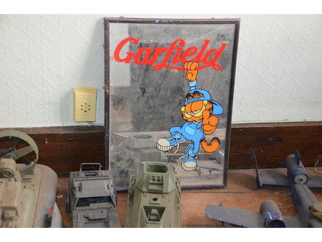 Gezelschapspel hero quest, 6 speelgoed voertuigen, spiegel garfield - afbeelding 7 van  9