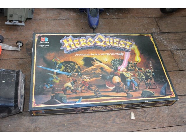 Gezelschapspel hero quest, 6 speelgoed voertuigen, spiegel garfield - afbeelding 8 van  9