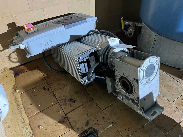 Gfa elektromaten elektrische kettingtakel - afbeelding 1 van  6