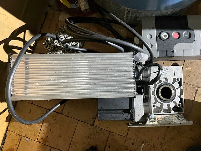 Gfa elektromaten elektrische kettingtakel - afbeelding 3 van  6