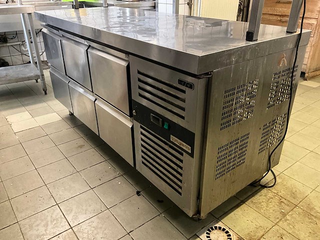 Ggmgastro koelwerkbank - afbeelding 1 van  10