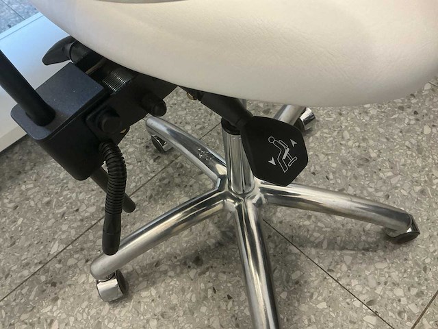 Gharieni mlr schoonheidssalon elektrische wellnessbank - afbeelding 2 van  10