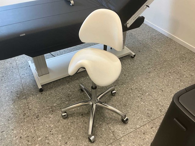 Gharieni mlr schoonheidssalon elektrische wellnessbank - afbeelding 9 van  10