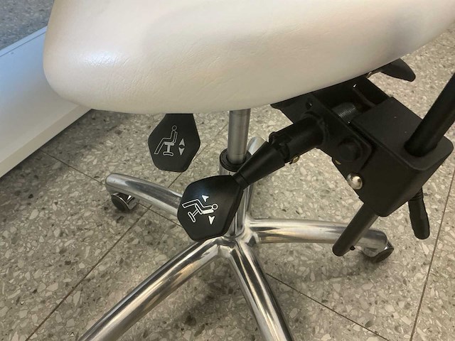 Gharieni mlr schoonheidssalon elektrische wellnessbank - afbeelding 10 van  10