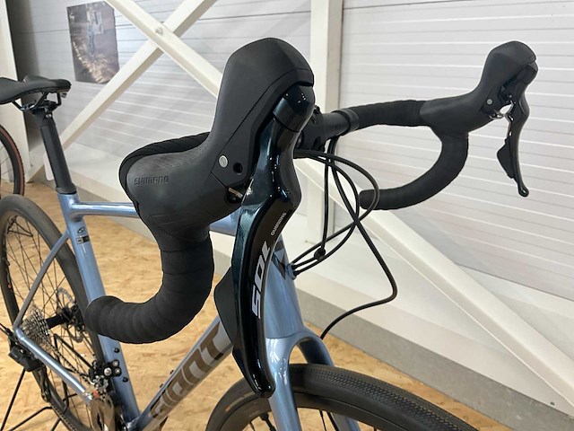 Giant contend ar 1 racefiets - afbeelding 12 van  18