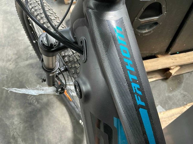 Giant fanthom elektrische fiets - afbeelding 3 van  4