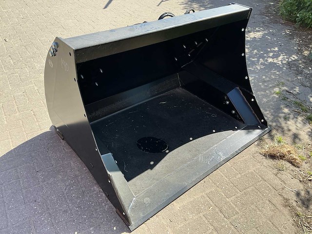 Giant hkb-1400 nieuwe graafbak / hoogkipbak - afbeelding 2 van  7