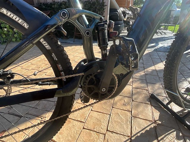 Giant stance e+ 2 volledig vering elektrische mountainbike elektrische fiets - afbeelding 5 van  8