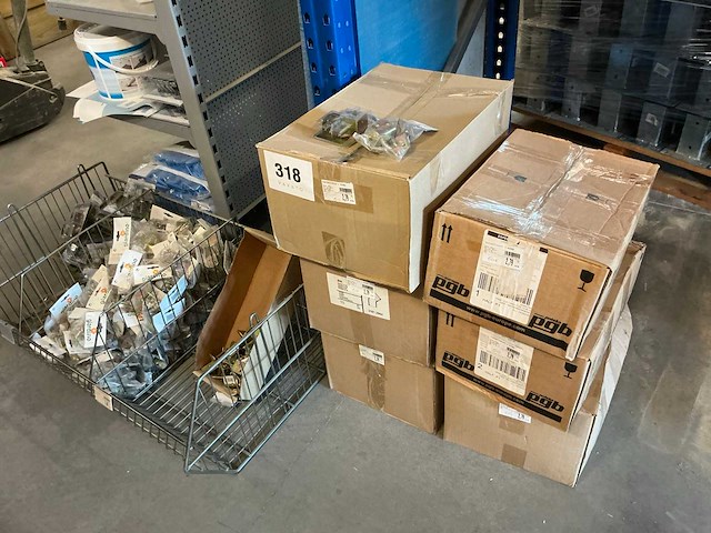 Giardino schroefset voor tuinschermen (450x) - afbeelding 1 van  5